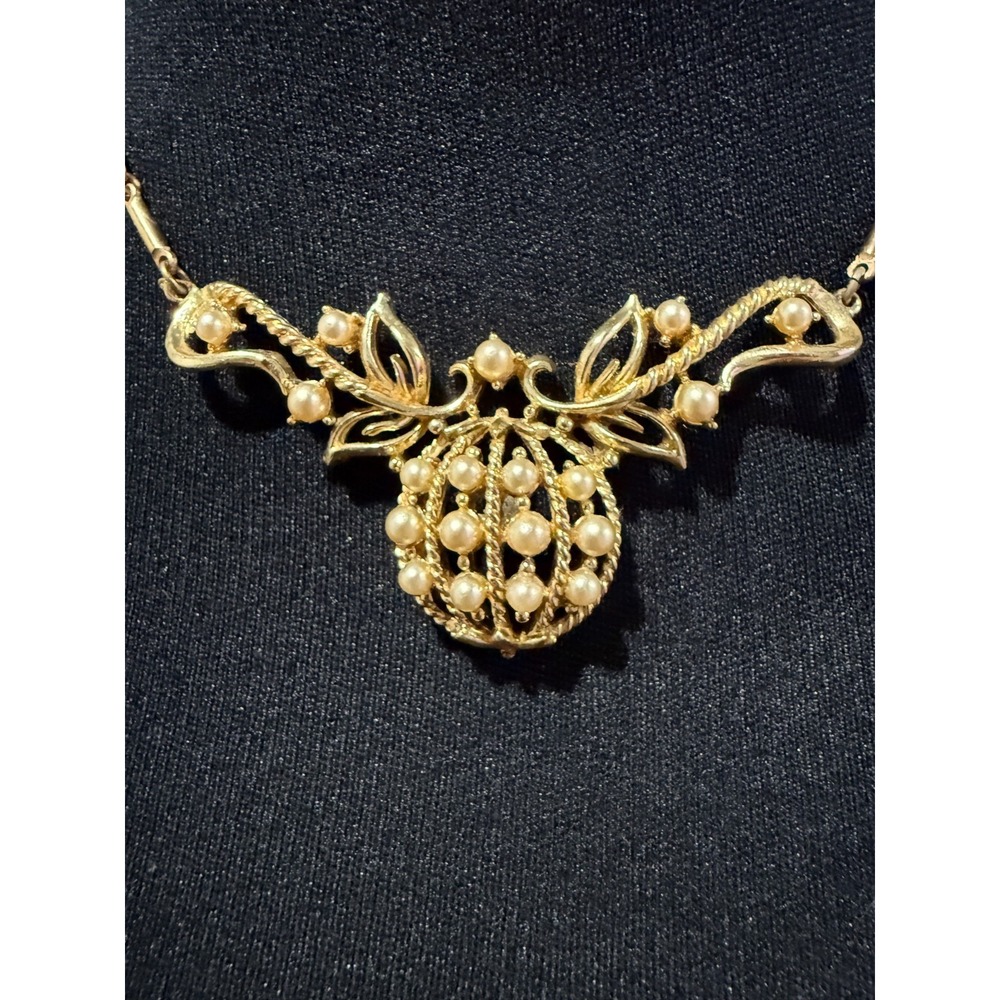 Coro? Pearl (Faux) & Gold (Tone) Round Ball Pumpkin Statement Necklace